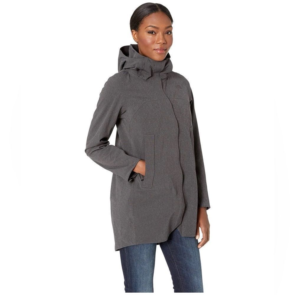 The North Face Women's Apex Flex GTX Trench Coat in Gray